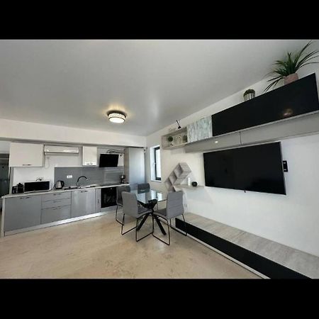 Seafront Papaya Apartment Năvodari Eksteriør billede