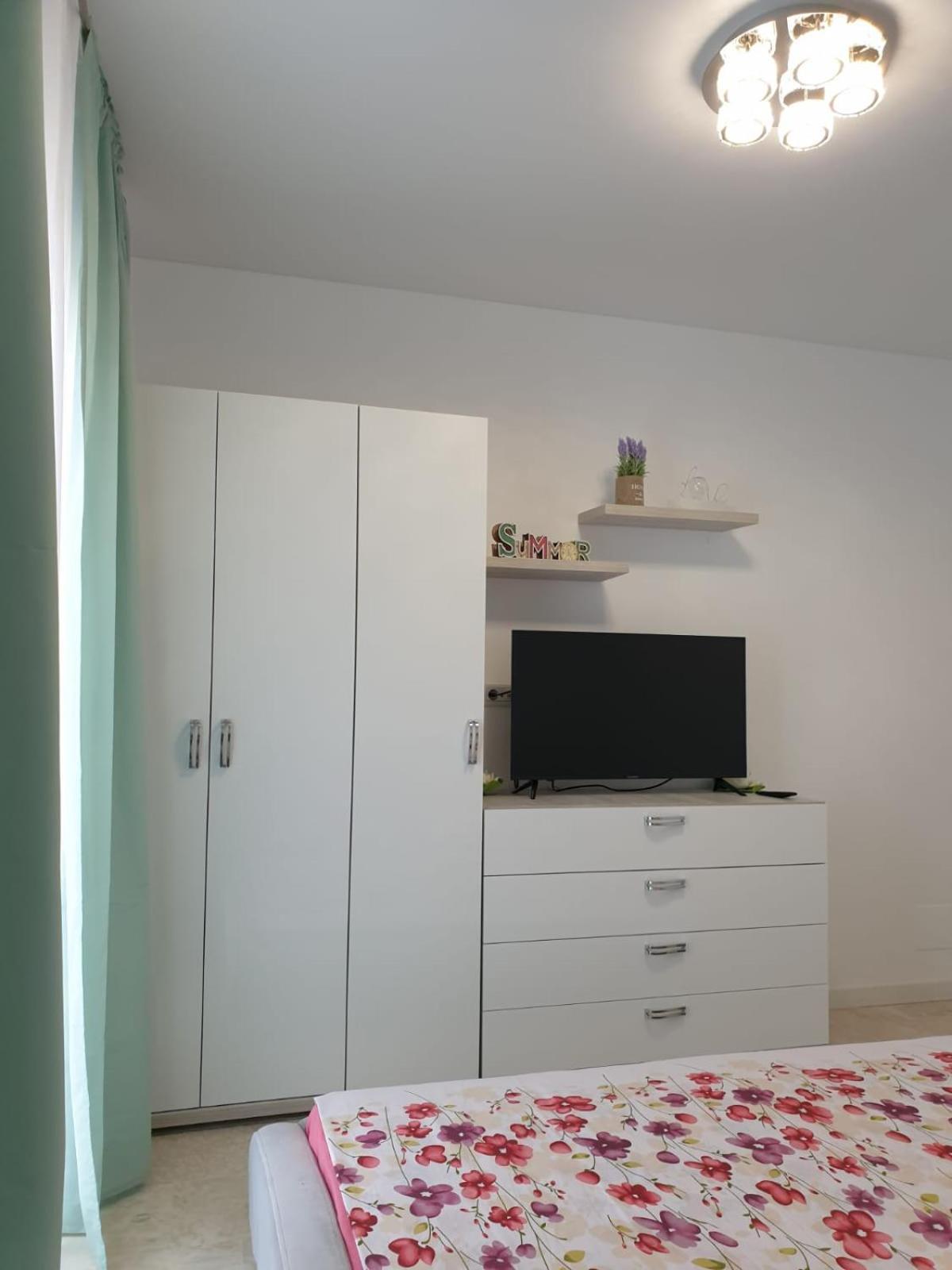 Seafront Papaya Apartment Năvodari Eksteriør billede