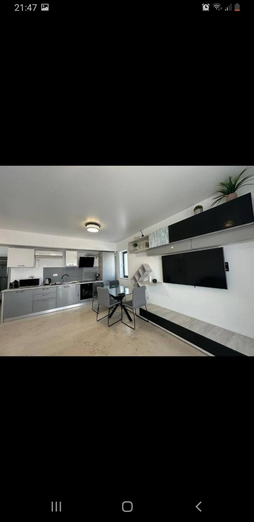 Seafront Papaya Apartment Năvodari Eksteriør billede